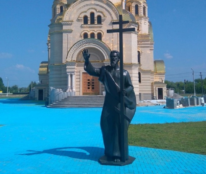 Центр атяшево. Памятник Андрея Первозванного Атяшево. Памятник Андрею Первозванному в Мордовии. Храм Андрея Первозванного Атяшево. Храм Атяшево Мордовия.