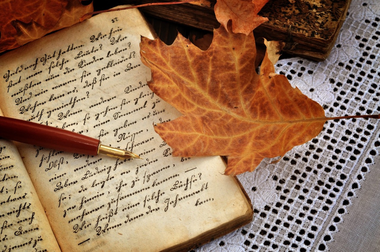 День поэзии фон. Поэзия картинки. Поэзия книги. Книги про осень. Поэтическое Вдохновение.