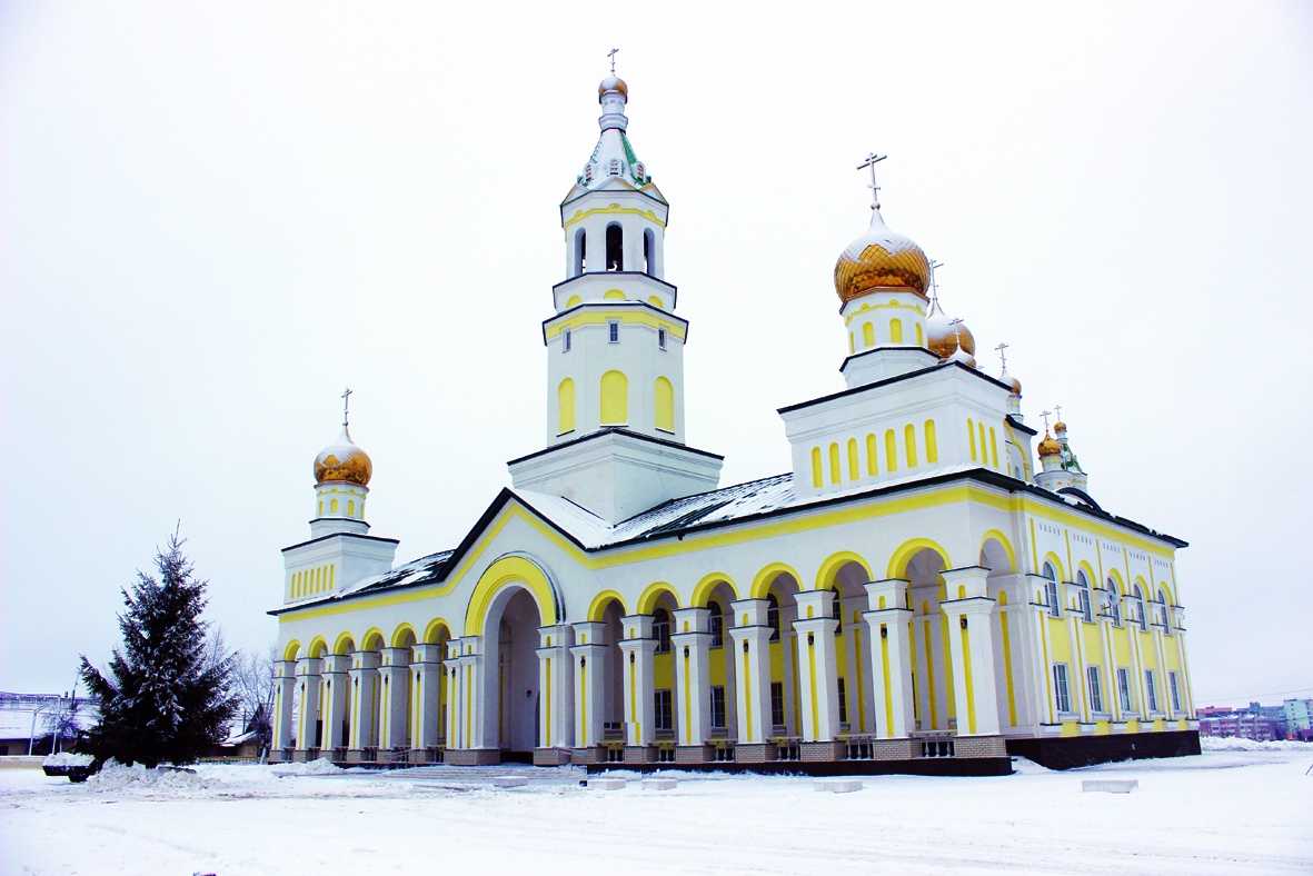 Мордовия рузаевский. Свято-Троицкий собор Рузаевка. Храм в Рузаевке. Рузаевка Свято Троицкий Соборный храм Рузаевка. Церковь Николая Чудотворца Рузаевка.